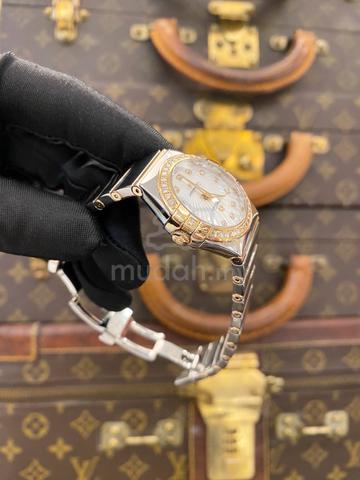Carousel Image