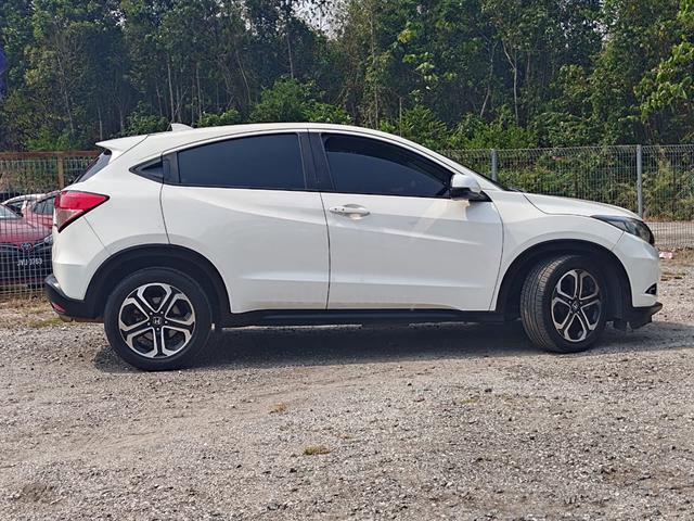 2017 Honda HR-V 1.8 E - 4