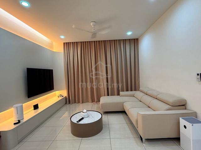 Queens Residences Q1 @ Queens Waterfront 1
