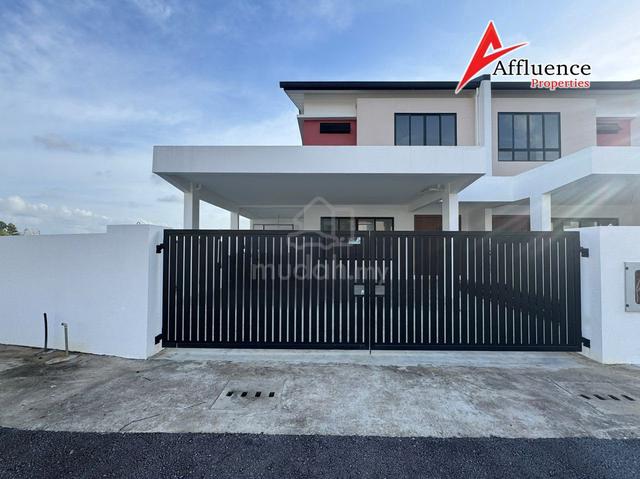 BoxPark Double Storey Terrace Corner For Sale! Location at Sejijak 1