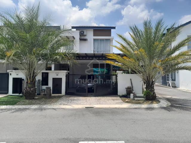 2 Storey Terrace House Corner Lot 1