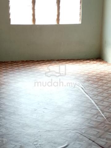 Rumah Pangsa Nilam Sari Flat 1