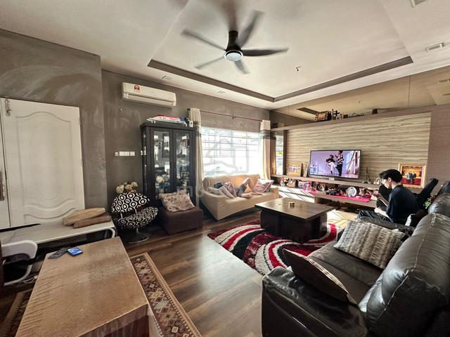Airport Road Double Storey Semi-Detached House FOR SALE, NEAR SARADISE 1