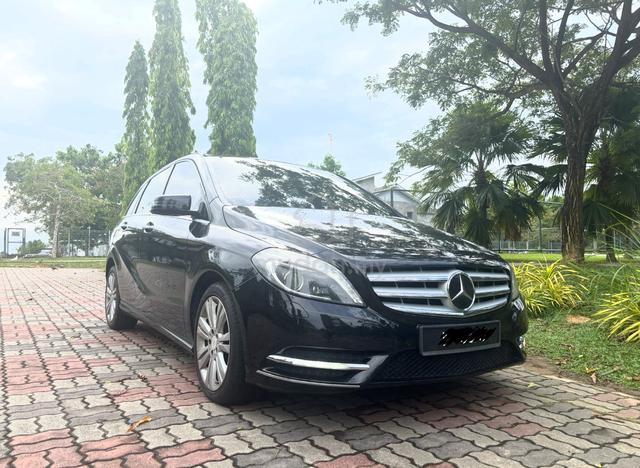 2013 Mercedes Benz B200 BlueEFCY SPRTS TOURER - 1