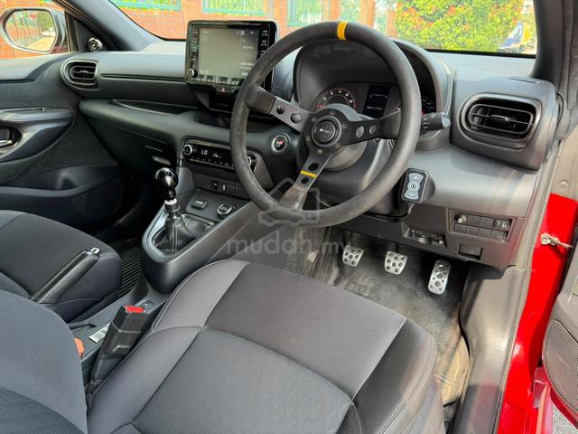 2021 Toyota GR YARIS 1.6 RZ HIGH LOW MIL FULL LOAN - 2