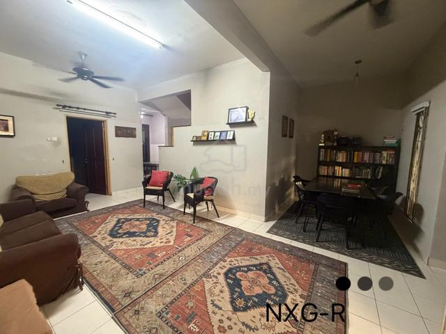 Bukit raja Makyong 2sty 20*70sqft Reno nice unit for sale 1