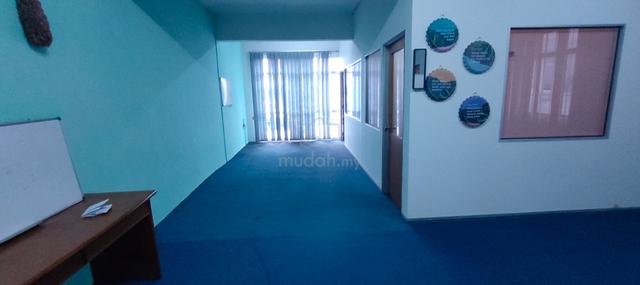Shop-lot office Tmn Emas , 2nd floor , Bt 9 , Cheras next Suntex 1