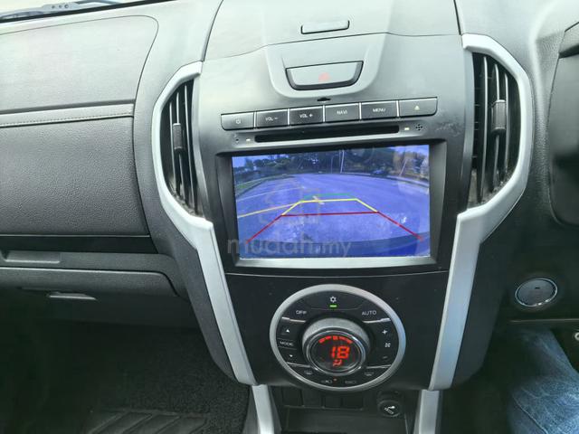 2020 Isuzu D-MAX 1.9 PREMIUM FACELIFT (M)4X4 Turbo - 5