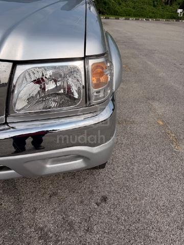 2004 Toyota HILUX 2.5 SR TURBO MY03 KDN190 (A) - 4