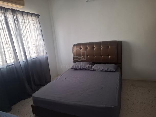 Medium Room with LCD TV and Aircond 1