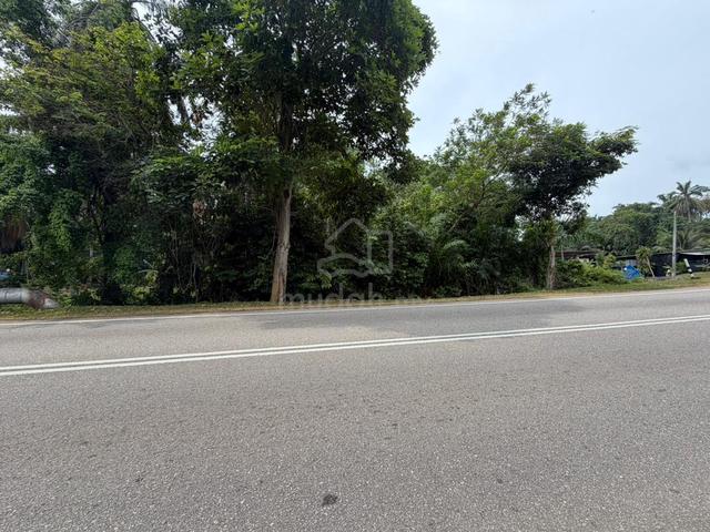 Tanah di Alor Gajah tepi jalan 1