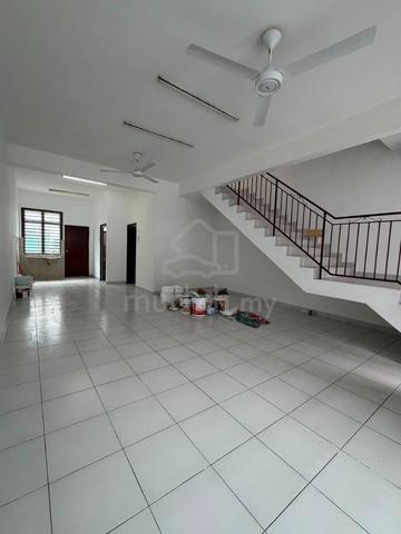 Taman Scientex Senai 2.5 Storey Terrace House Intermediate Unit 1