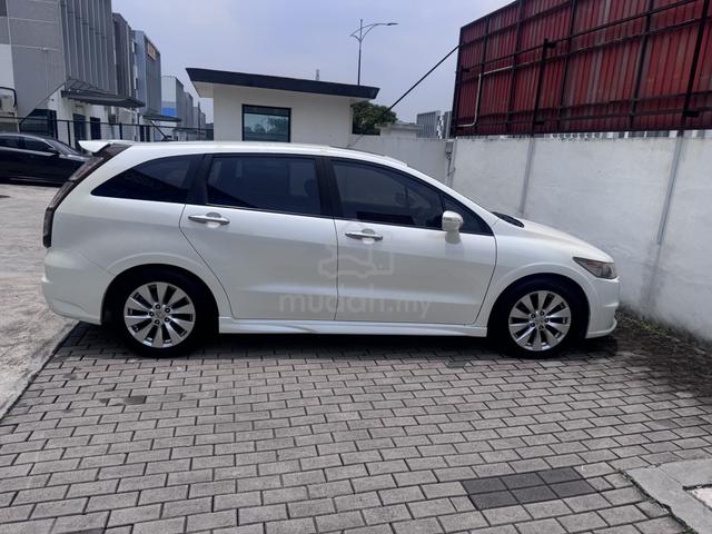 2013 Honda STREAM 1.8 I-VTEC RSZ FACELIFT (A) - 2