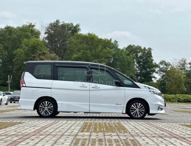 2019 Nissan SERENA 2.0 PREMIUM HIGHWAY STAR (A) - 4