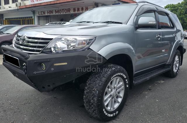 2014 Toyota FORTUNER 2.5 A TRD (D) FL (AT) (SUV)🩶 - 1
