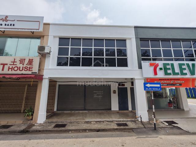 22x70 Taman Gadong Perdana Shoplot Facing Mainroad Pulau Gadong Melaka 1