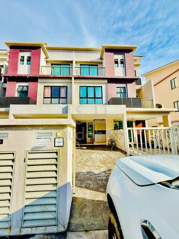 The Strata Townhouse Bandar Puteri Bangi For Rent 1