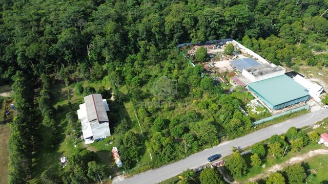 Cheap!! Cheap!! Lenggeng Tmn Arawana 1 acre agri land with tarred road 1