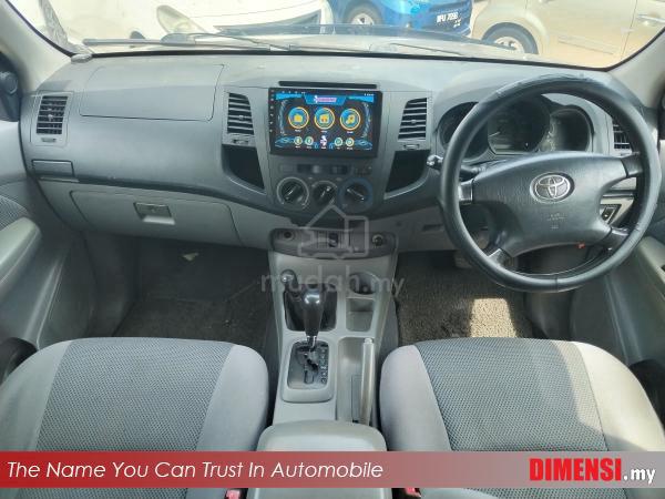 Toyota HILUX 2.5 (A) DOUBLE CAB TAHUN DIBUAT 2006 - 4
