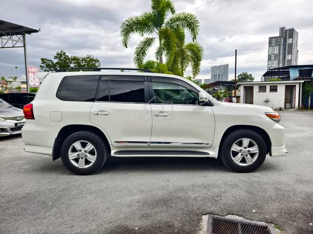 2013 Toyota LANDCRUISER 4.6 ZX (URJ202W) (A) - 4