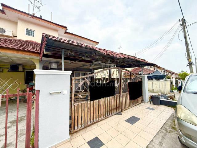 Taman Semenyih Mewah Fully Renovated Endlot Double Storey Terrace 1