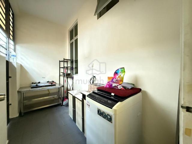 Austin Residence Mutiara Emas 10/x 4 Bed Gated & Guarded Full Furnish 1