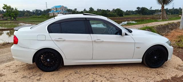 2011 Bmw 318i E90 FACELIFT (A) - 5