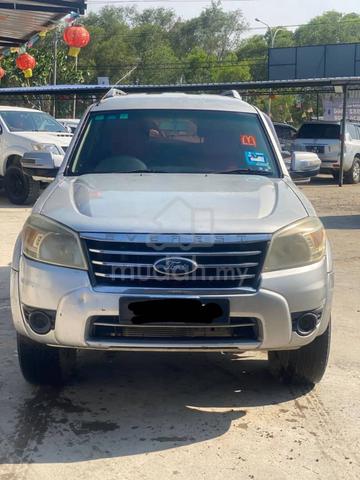 2010 Ford EVEREST 2.5 XLT 4x4 FACELIFT (M) - 1