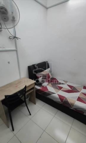 NICE SINGLE ROOM FULLY FURNISHED @ LAMAN HARIS, Puncak Alam 1