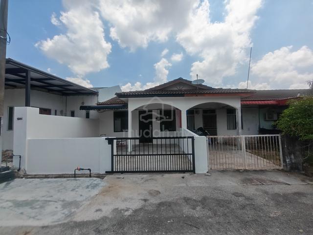 Move-In Ready | Fully Renovated Single Storey Terrace @ Taman Markisah 1