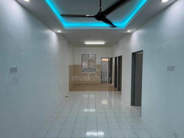 【 OVER AND THE ROOF 】BANDAR PUTERI JAYA - Single Storey Terrace House 1