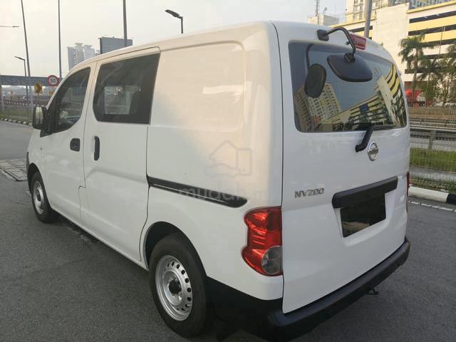 2013 Nissan NV200 1.6 (M) Semi Panel Van - 5