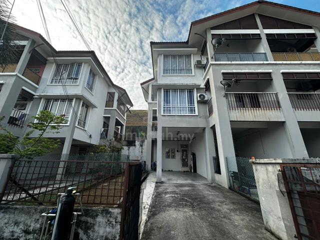 [Paling Murah] Semi D Townhouse 1.5 Storey Seri Pristana,Saujana Utama 1