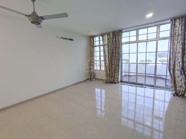 Cheap! Seaview Townhouse @ Tmn Jermal Indah Butterworth near Raja Uda 1