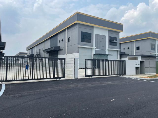 Jenjaron 2 Storey Cluster Semi-D Factory Brand New 1