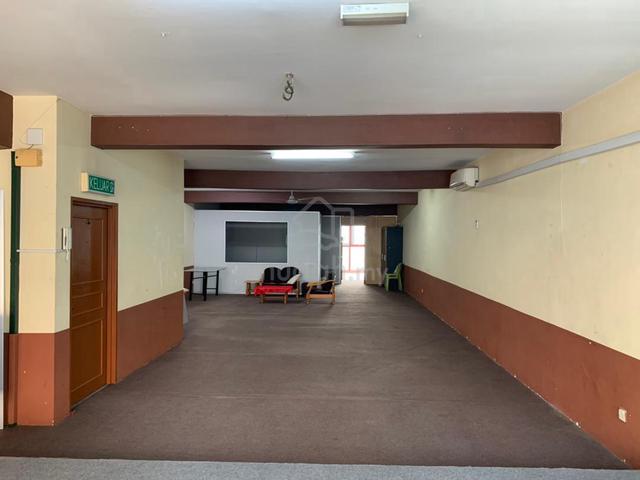 Renovated office to let near Mutiara Damansara MRT 1