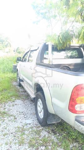 2008 Toyota HILUX 2.5 G FACELIFT (A) - 3