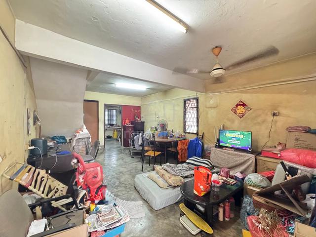 Desa Cemerlang Double Storey Low Cost CORNER Lot Ulu Tiram 1