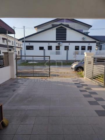 Perak Seri Iskandar Not Furnished 1-Storey Terraced House For Rent 1