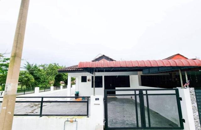 Lahat Single Storey Terrace House (Fully Furnished) For Sales 1