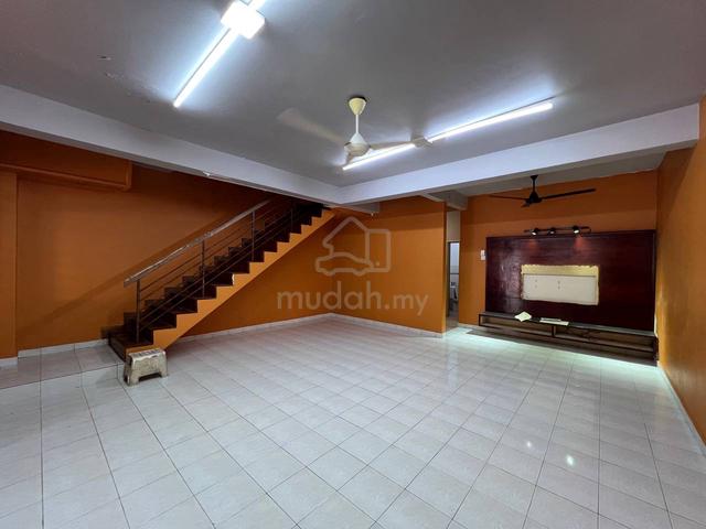 MURAH! RENOVATED Double Storey Bandar Tasik Kesuma Semenyih 3