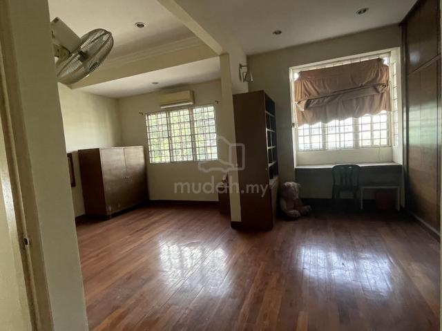Master Bedroom for Malay Female 1