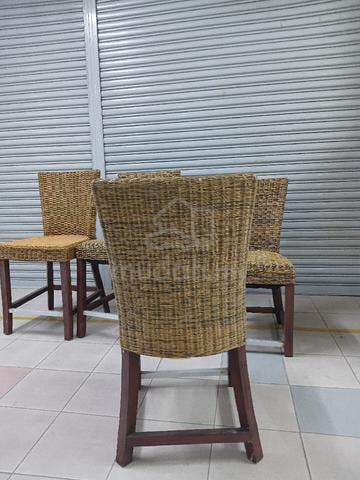 chair - photo 3 of 3