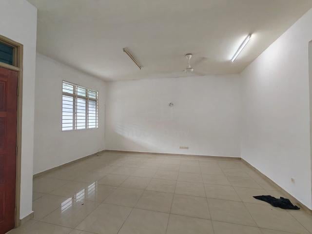 Selayang Permata | 2.5 Storey House | 5 Room 4 Bathroom | Refurbished 1