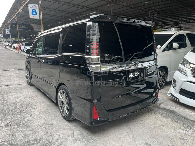 2018 Toyota VOXY 2.0 ZS KIRAMEKI 360 CAMERA P/DOOR - 3