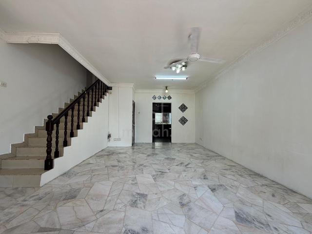 Desa 13 Bandar Country Homes Rawang 1