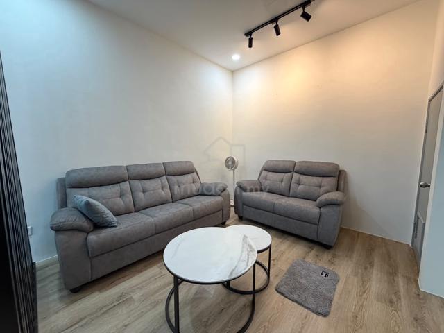 Kensho upper unit For Rent 1380 sqf Block E 1