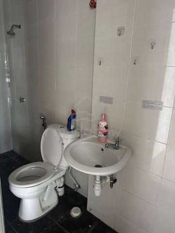 GROUND FLOOR Jelutong Jalan Perak Road Skyview Shop Lot Near Pasar 4
