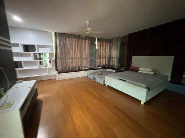 3 Storey Bungalow house for rent 5