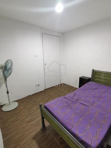 Master Bedroom attached toilet near LRT Aeon Maluri /Velocity /PGRM 1
